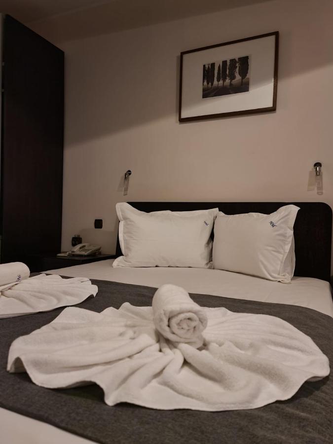 Hotel Mojo Бухарест Экстерьер фото