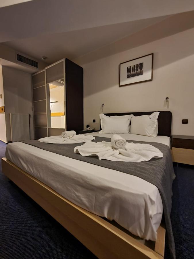 Hotel Mojo Бухарест Экстерьер фото